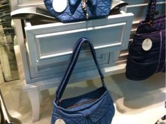 iphone_upload_pic-naraya(Siam Paragon)