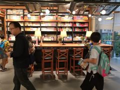 -西西弗书店&矢量咖啡(凯德晶萃广场店)