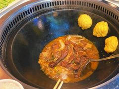 -哈尔滨烧烤·山河村铁锅炖(交大店)