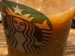 -星巴克臻选(南京金茂览秀城店)