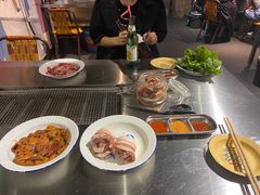 -马路牙子地桌烤肉(工体店)