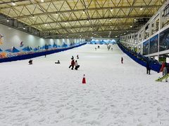 -乔波室内滑雪场