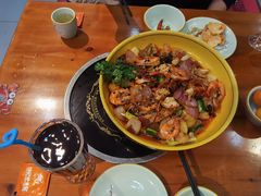 -休记光头香辣蟹干锅(绵竹店)