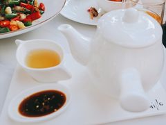 雪梨川贝炖猪展-云想 广式茶餐厅