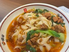 -顺溜·手工刀削面·黑金店(铜锣湾店)