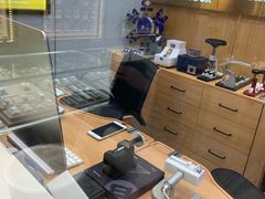 -亨得利名表服务中心(上海湾店)