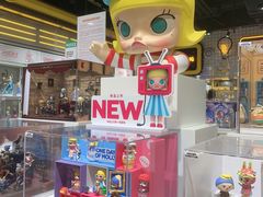 -泡泡玛特POPMART(上海环球港店)