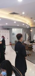 点击看大图 -八佰伴8008星级形象店