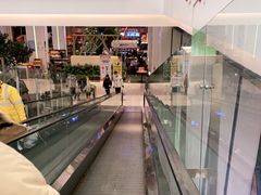 -家乐福(四元桥购物中心店)