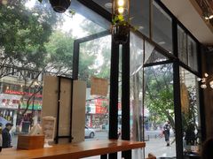 靠窗位-小豆海棠(人民南路店)
