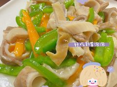 -爱的果实月嫂育婴师(世纪东方店)