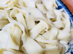 -维吾尔餐厅(宜山路店)