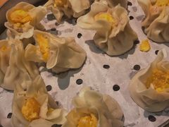 蛋黄鲜肉烧麦-真真鲜馄饨店(启蒙路店)