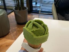 -潮一不贰·法式甜品·生日蛋糕·西式简餐(外滩店)