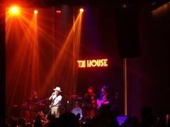 -TZ House音乐现场(来福士中心店)