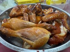 招牌特色果木炭烧鸡-华园农庄·特色炭烧鸡·北江河鲜