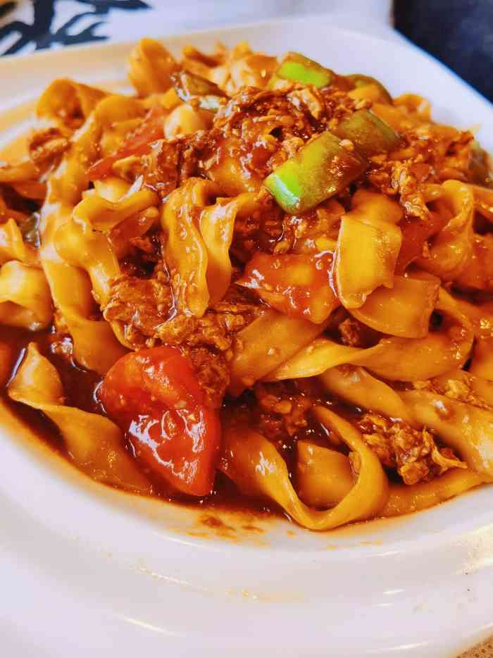 卜奎烤右-"整体环境干净明亮 基本没有太大油烟 吃完.