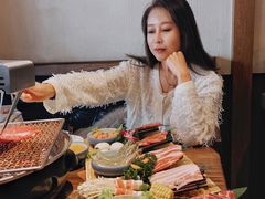 -明洞阿姨·韩式酱蟹烤肉·创意料理(三元桥店)