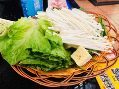 蔬菜拼盘-潮汕美牛肉丸火锅店(天宁寺店)