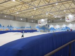 -乔波室内滑雪场