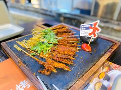 -何师烧烤Pro ·江湖川菜·小龙虾·精酿(太古里旗舰店)