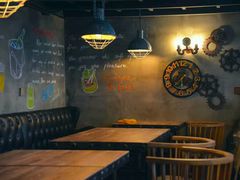 大堂-爱啤精酿·民谣酒馆(滨江店)