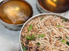 -正宗杨记普洱酸醋米线(总店)