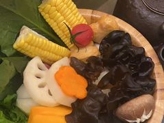 -湊湊火锅·茶憩(打浦桥日月光店)