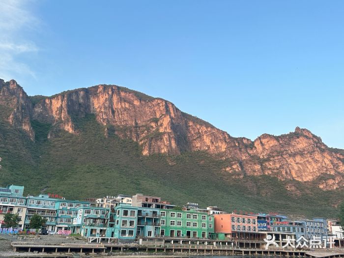 百里峡七彩艺术小镇图片