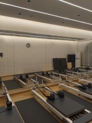 -依灵瑜伽普拉提连锁