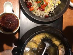 -云海肴·汽锅鸡·云南菜(天山百盛优客店)