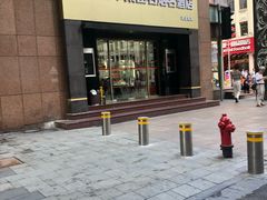 -上海烟草集团名烟名酒店(南京东路店)