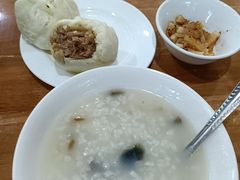 -胡成记口蘑龙眼包子(盐道街店)