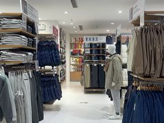 -优衣库(上海金桥国际商业广场店)