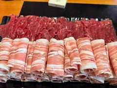 -果松木炭酸菜铜火锅·外婆参鸡汤