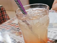 秀兰邓波儿-鼓楼吃面·肉啃肉(南锣鼓巷店)