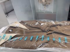 -福奈特洗衣洗鞋(宝华广场店)