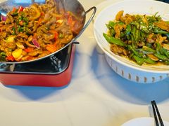 -三湘四水正宗湘菜(君峰路店)