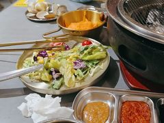 -围炉肉舍丹东海鲜烤肉·烤活鳗(步行街店)