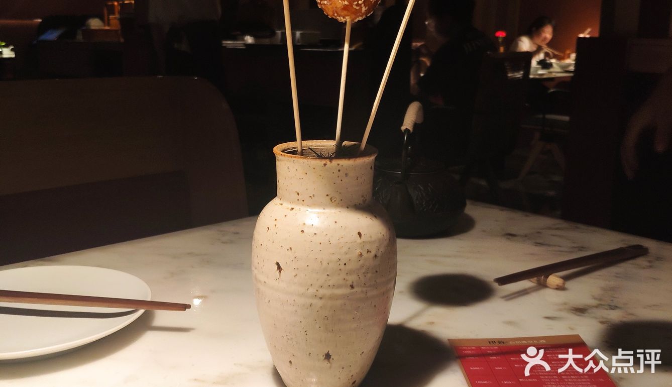 麻麻辣辣的水煮鱼,可可爱爱的梅子酒,闺蜜小聚。