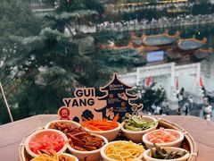-包整·丝娃娃(甲秀楼景观店)