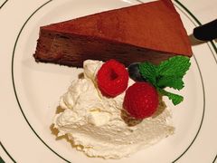 -Wolfgang’s Steakhouse 沃夫冈牛排馆(上海白玉兰广场店)