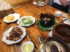 -小锅巴纳西餐厅