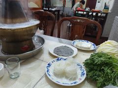 -鑫龙火锅城(经二纬四店)