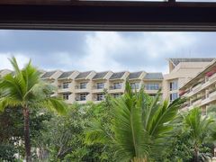 -亚龙湾喜来登·美景台大堂吧