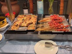 -亚龙湾希尔顿自助餐厅·海鲜·烧烤·沙滩BBQ·现场乐队