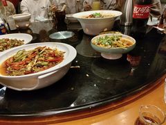 -川流不息·地道川菜·小龙虾(新松江路店)