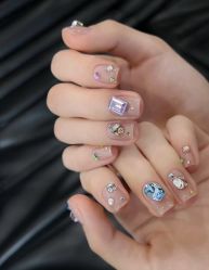 -赢韵美甲美睫瑞士净斑中心