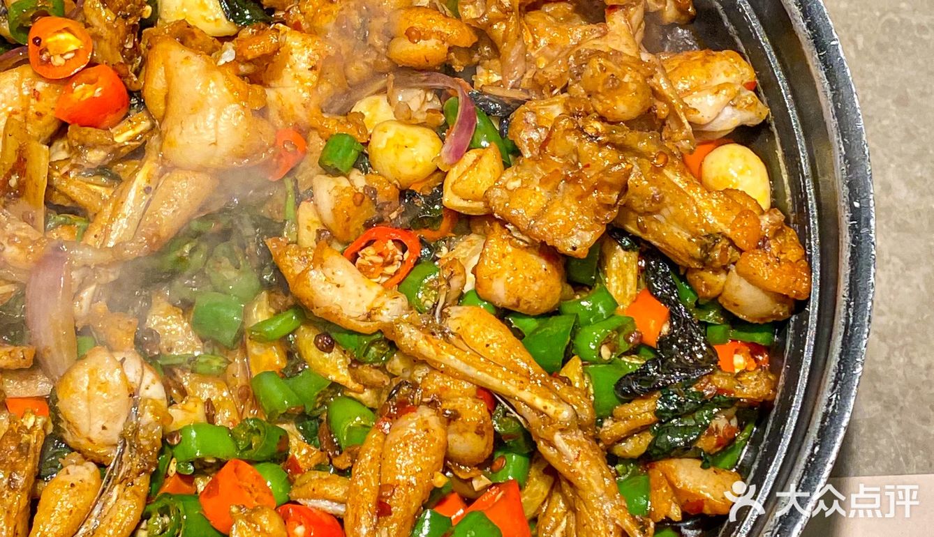 阳朔探店 | 好吃到停不下来的铁锅牛蛙