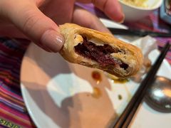 云南现烤鲜花饼-香巴拉云南餐厅(华莱坞店)